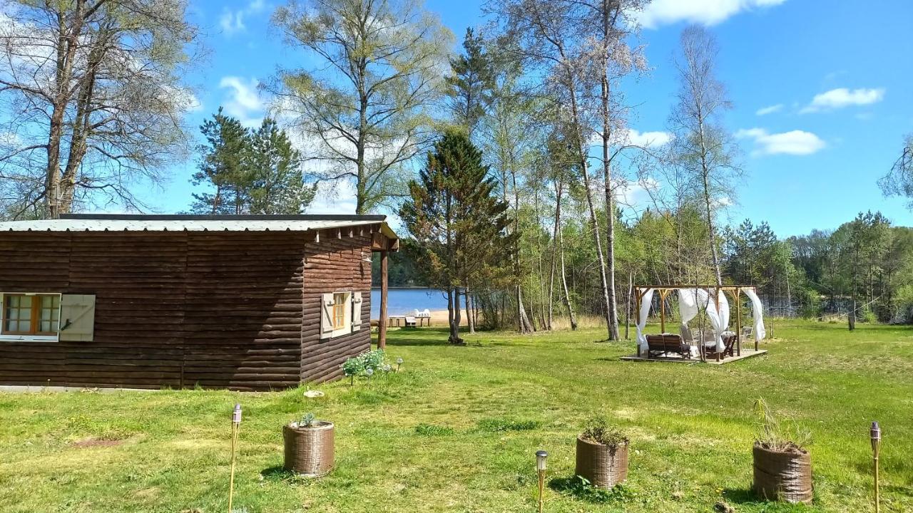Ma Cabane Au Bord Du Lac 讷维克 外观 照片